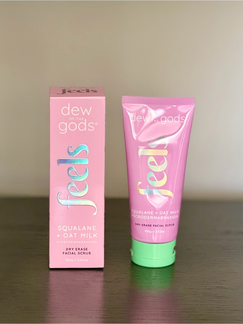 Dew Of The Gods FEELS SQUALANE + OAT MILK Facial Scrub NIB